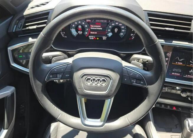 Audi Q3 Bogata wersja wyposażenia / Quattro / S-Line / niski przebieg