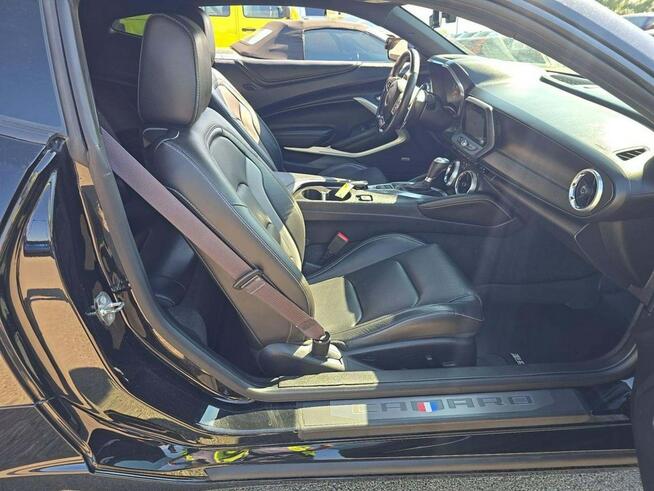 Chevrolet Camaro Bogata wersja wyposażenia / Automat / 3.6 V6