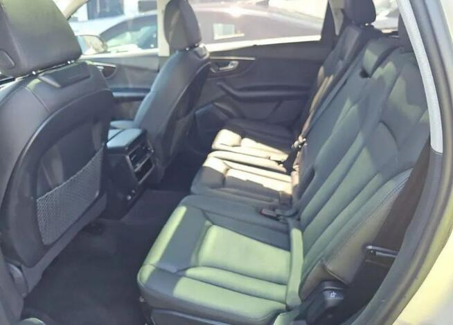 Audi Q7 PRESTIGE / Quattro / niski przebieg