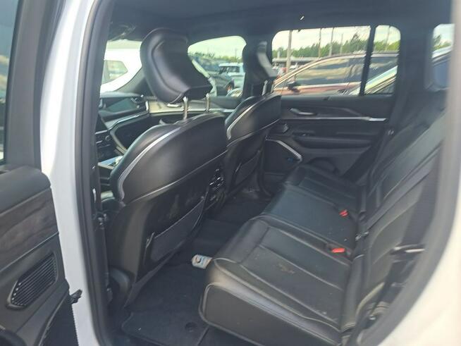 Jeep Grand Cherokee OVERLAND / 4x4 / 3.6 V6
