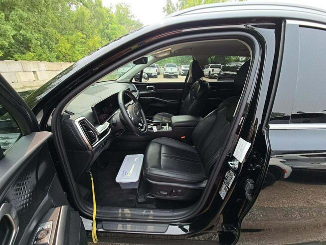 Kia Sorento Bogata wersja wyposażenia / AWD / niski przebieg
