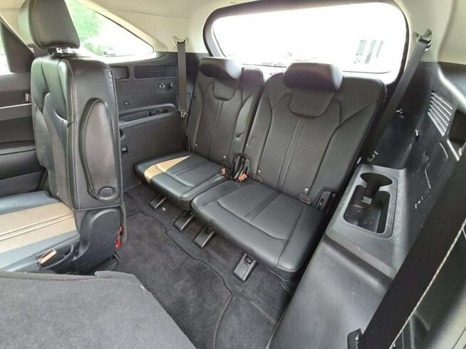 Kia Sorento Bogata wersja wyposażenia / AWD / niski przebieg