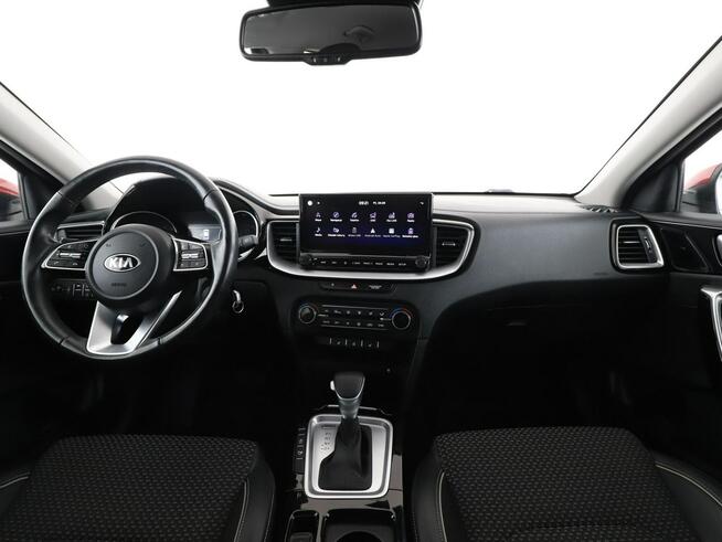 Kia XCeed automat navi klima auto grzane fotele kamera i czujniki parkowania hak