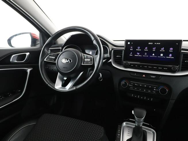 Kia XCeed automat navi klima auto grzane fotele kamera i czujniki parkowania hak