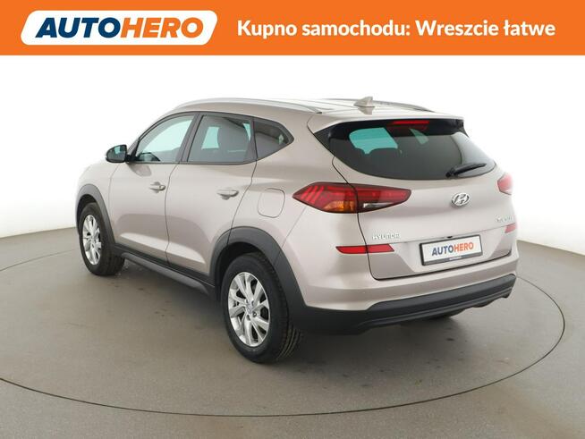 Hyundai Tucson skóra grzana navi kamera pdc tempomat manual