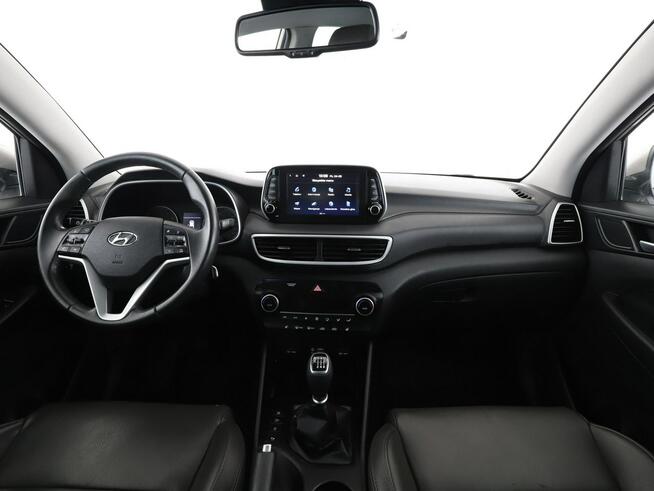 Hyundai Tucson skóra grzana navi kamera pdc tempomat manual