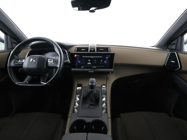DS Automobiles DS 7 Crossback xenon pdc kamera navi virtual auto klima