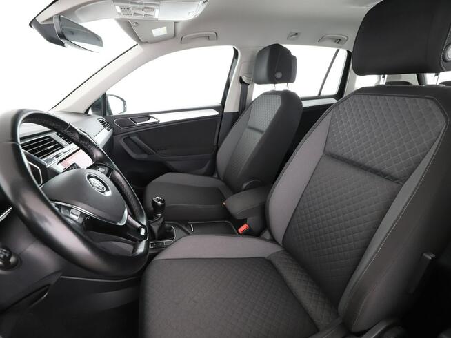 Volkswagen Tiguan virtual 3 strefowa klima grzane fotele navi kamera
