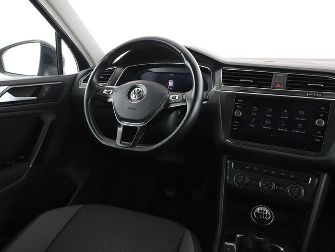 Volkswagen Tiguan virtual 3 strefowa klima grzane fotele navi kamera