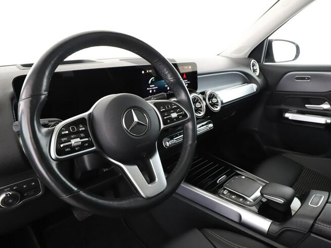 Mercedes GLB 4x4 automat półskóra full LED panorama navi kamery klima auto