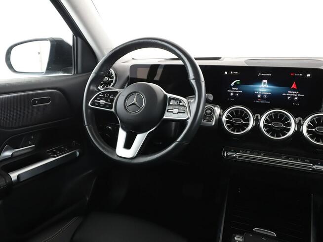 Mercedes GLB 4x4 automat półskóra full LED panorama navi kamery klima auto