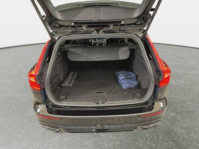 Volvo V60 VAT 23% R-Design 2.0 B3 B 163KM automat 2021 r., sal. PL, I właściciel