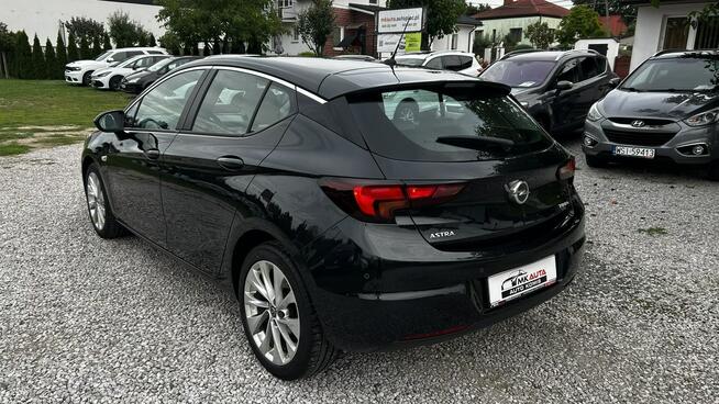 Opel Astra Jasny środek