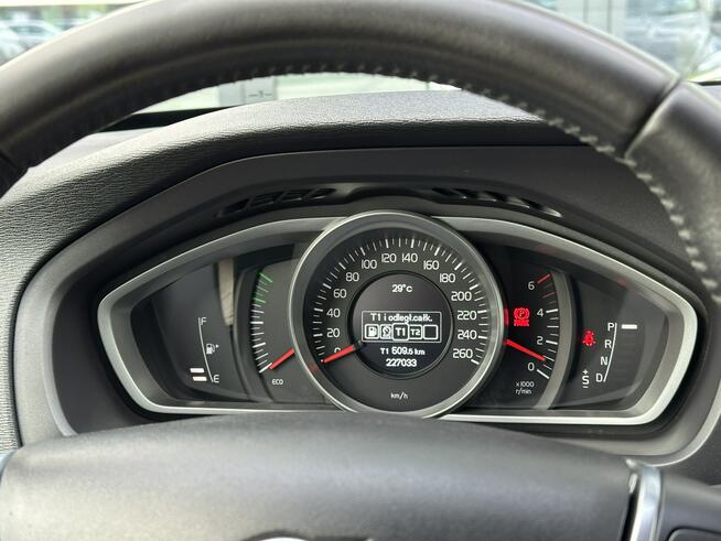 Volvo V40 Salon Polska! Navi, LED, Półskóra, Climatronic, Czujniki,Alu GWARANCJA