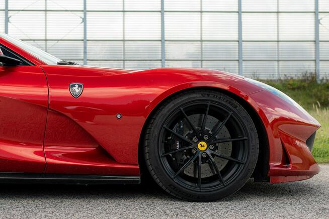 Ferrari 812 Superfast 6.5 V12 800 KM, FV23%