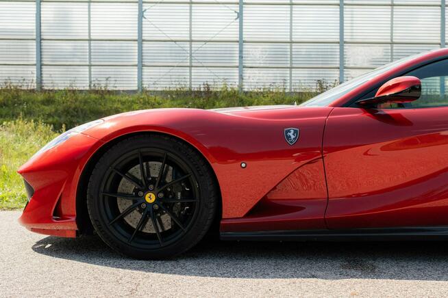 Ferrari 812 Superfast 6.5 V12 800 KM, FV23%