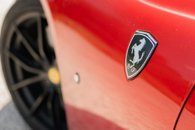 Ferrari 812 Superfast 6.5 V12 800 KM, FV23%