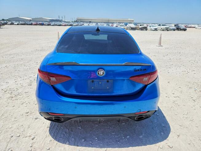Alfa Romeo Giulia Wersja Ti / AWD / niski przebieg