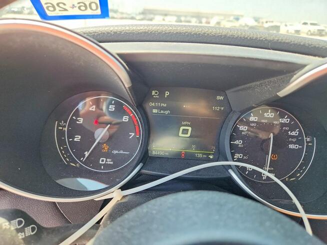 Alfa Romeo Giulia Wersja Ti / AWD / niski przebieg