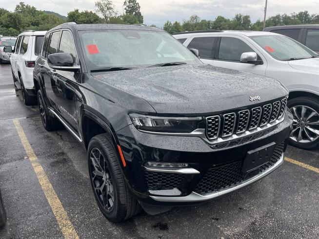 Jeep Grand Cherokee SUMMIT RESERVE / 4x4 / niski przebieg