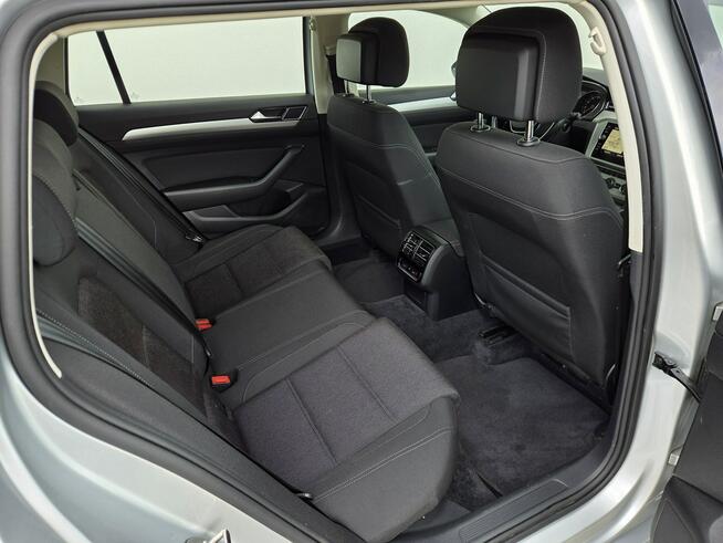 Volkswagen Passat Variant 2.0Tdi * navi * kamera * model 2019