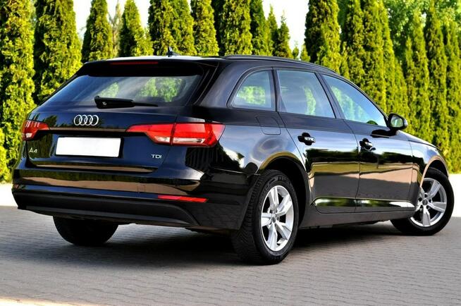 Audi A4 __ SKÓRA __ NAVI __ RADAR __ Pogrz. Fotele __ Line Assist __ LEDY
