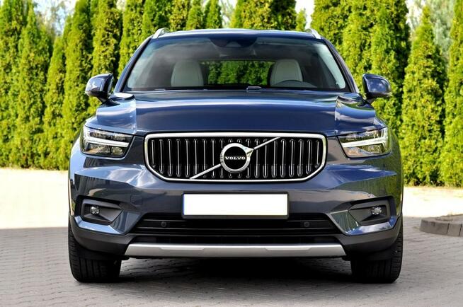 Volvo XC 40 SKÓRA _ NAVI _ KAMERA _ RADAR _ El. Klapa _ Line Assist _ LEDY _ HAK