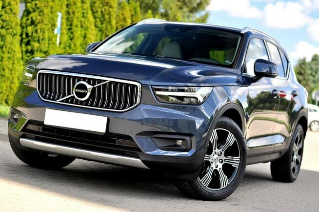 Volvo XC 40 SKÓRA _ NAVI _ KAMERA _ RADAR _ El. Klapa _ Line Assist _ LEDY _ HAK