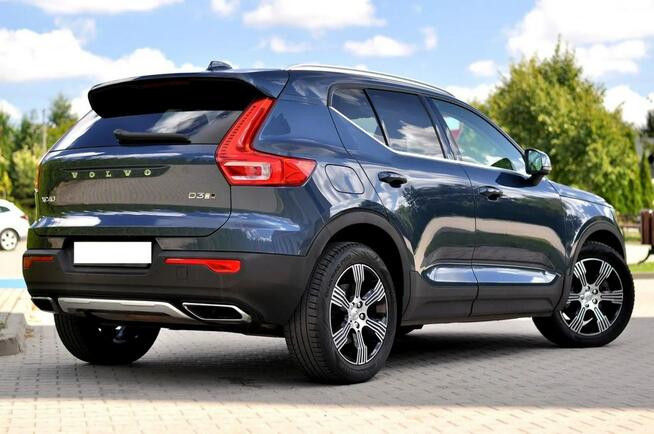 Volvo XC 40 SKÓRA _ NAVI _ KAMERA _ RADAR _ El. Klapa _ Line Assist _ LEDY _ HAK