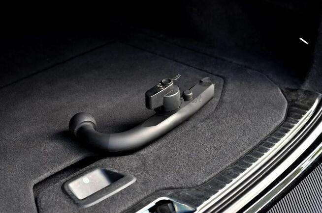 Volvo XC 60 SKÓRA _ NAVI _ RADAR _ Wi-Fi _ LEDY _ LIFT _ HAK _ F.VAT 23%