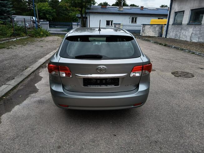 Toyota Avensis Bezwypadkowy, pełna historia, ładny