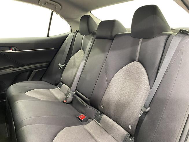 Toyota Camry 2.5 Hybrid Comfort CVT Sedan