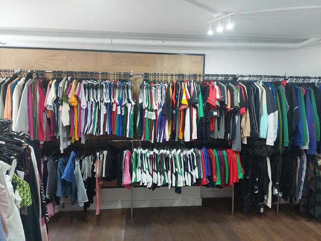 Studentkę, studenta,Panią, pana do wystawiania na Vinted.