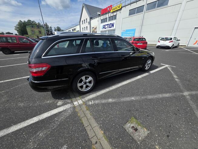 Mercedes E 200 CGI W212