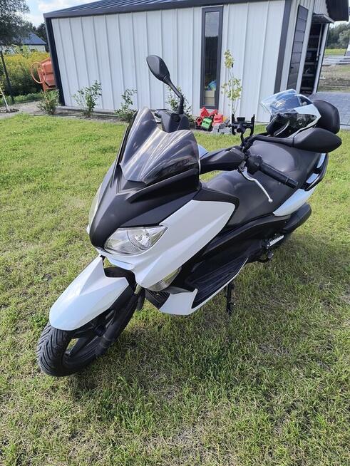 YAMAHA YP125R X-MAX