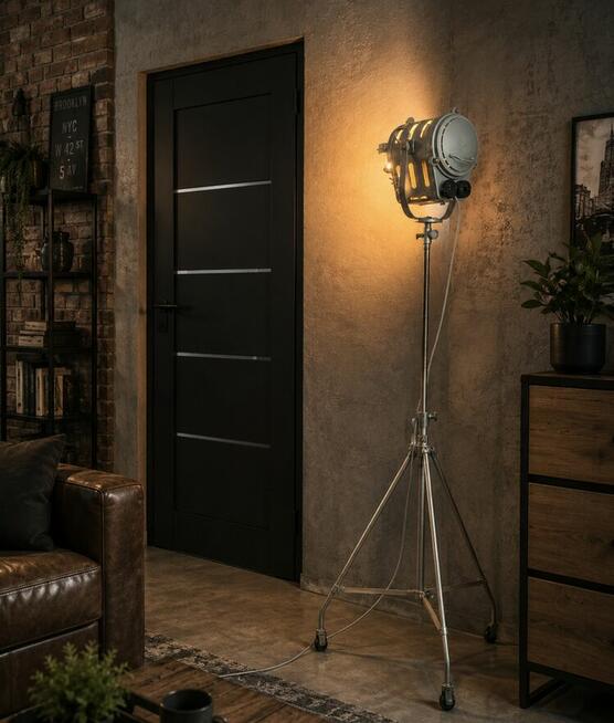 Lampa filmowa teatralna PRL Vintage loft zabytek