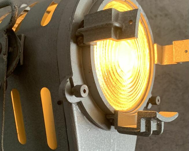 Lampa filmowa teatralna PRL Vintage loft zabytek