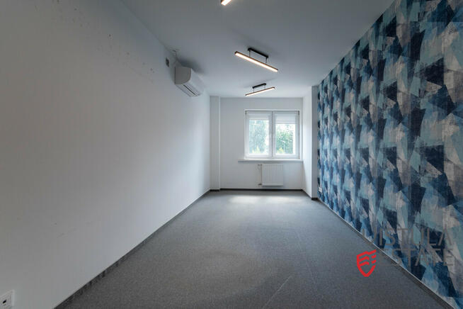LOKAL BIUROWY 220 M2