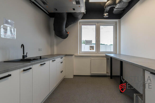 LOKAL BIUROWY 220 M2