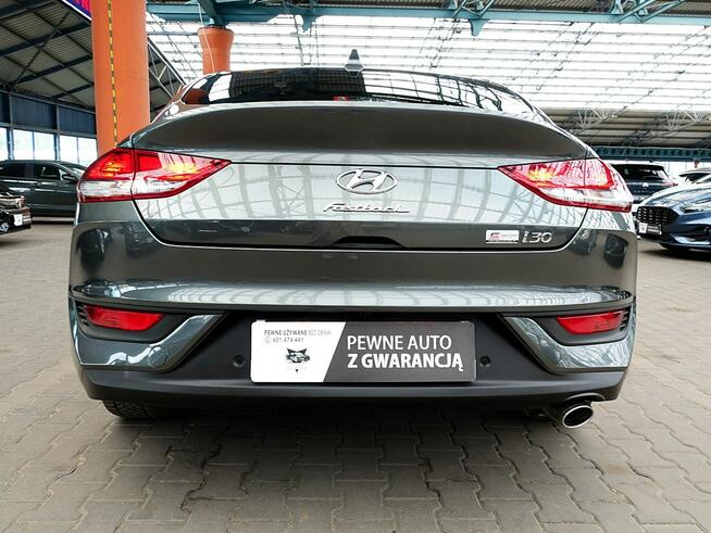 Hyundai i30 FASTBACK AUTOMAT 160KM Navi+Kamera+Led 1WŁ Krajowy 100% Bezwypadk F23%