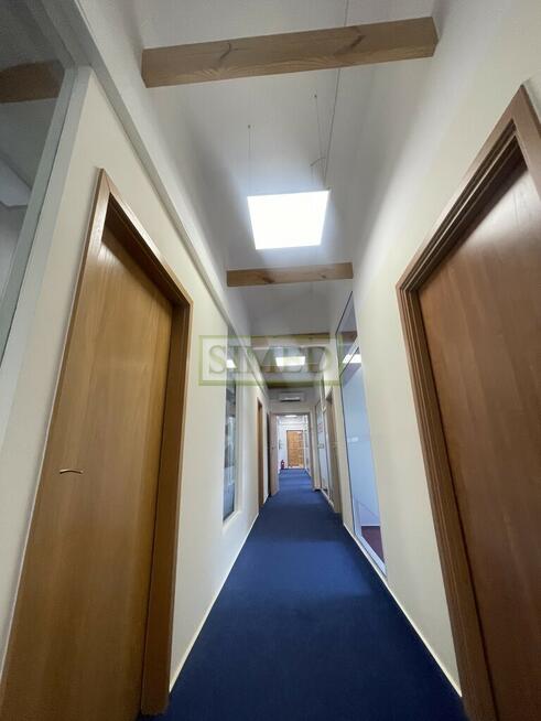 Wysoki standard,skosy,recepcja,parking,dostep24