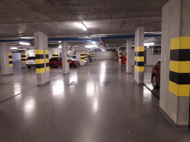 Super lokaliza / Centrum / Nowe / Monit/ 2 wjazdy/.
