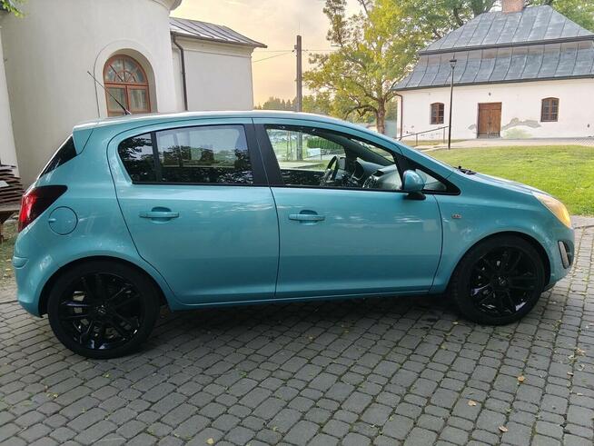 Opel Corsa 1.4b 2011