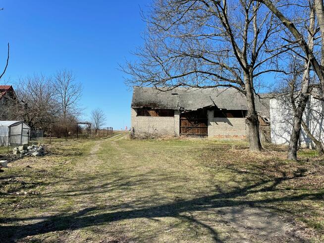 Działka budowlana przy drodze wojewódzkiej|Tarnogród|2570 m²
