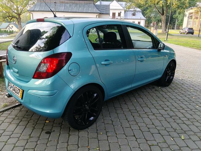 Opel Corsa 1.4b 2011