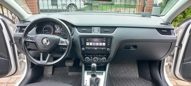 Škoda Octavia DSG Ledy Climatronic Dwustrefowy FV23% 333.2 Netto Salon Polska