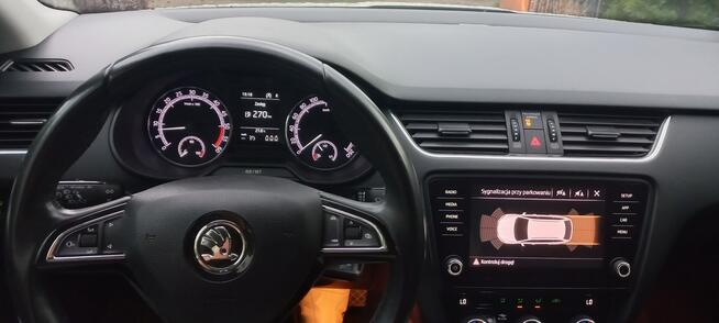 Škoda Octavia DSG Ledy Climatronic Dwustrefowy FV23% 333.2 Netto Salon Polska