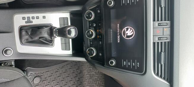 Škoda Octavia DSG Ledy Climatronic Dwustrefowy FV23% 333.2 Netto Salon Polska