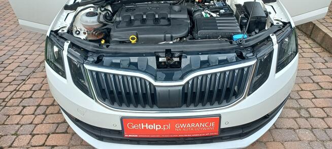 Škoda Octavia DSG Ledy Climatronic Dwustrefowy FV23% 333.2 Netto Salon Polska