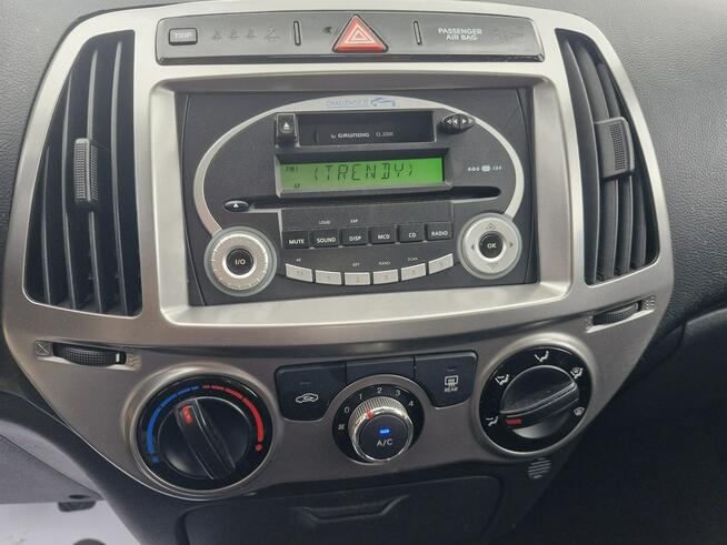 Hyundai i20 1.2 94150km piękny bordowy z Niemiec super stan klima alu - FV marża